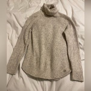 Michael Kors Crème Sweater Size Small